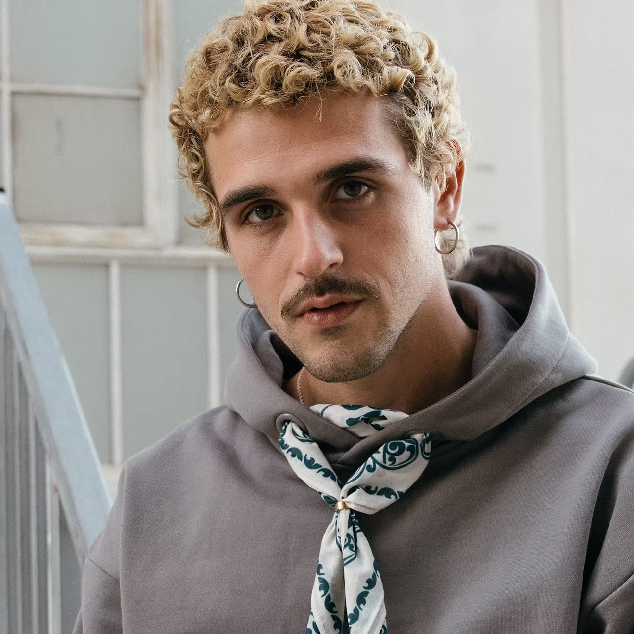 Gris Haussmanien - Grey Hoodie